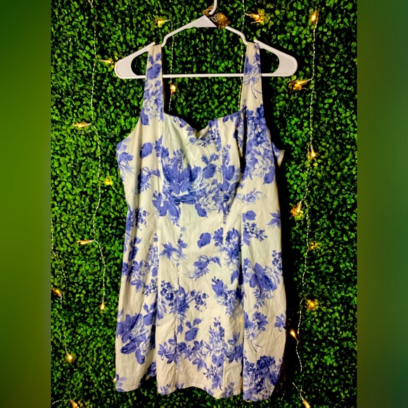 Abercrombie & Fitch Dresses & Skirts - Fit and flare Mini Dress